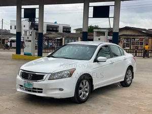 Honda Accord Sedan EX-L 2010 White