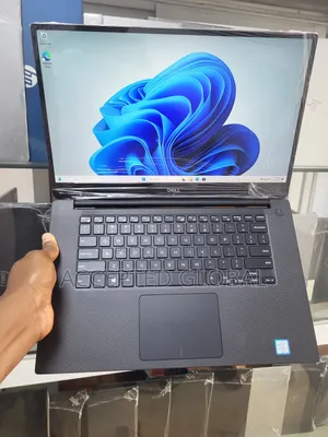Laptop Dell Precision 5530 16GB Intel Core i7 SSD 512GB
