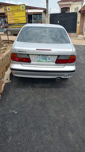Nissan Almera 1999 Silver