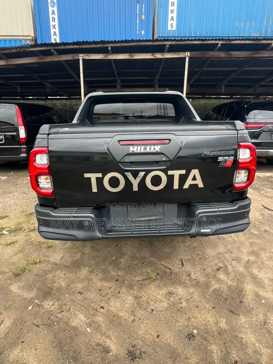 Toyota Hilux 2024 Black