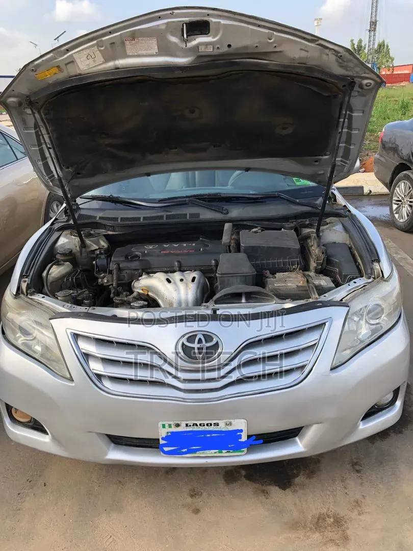 Toyota Camry 2008 Silver
