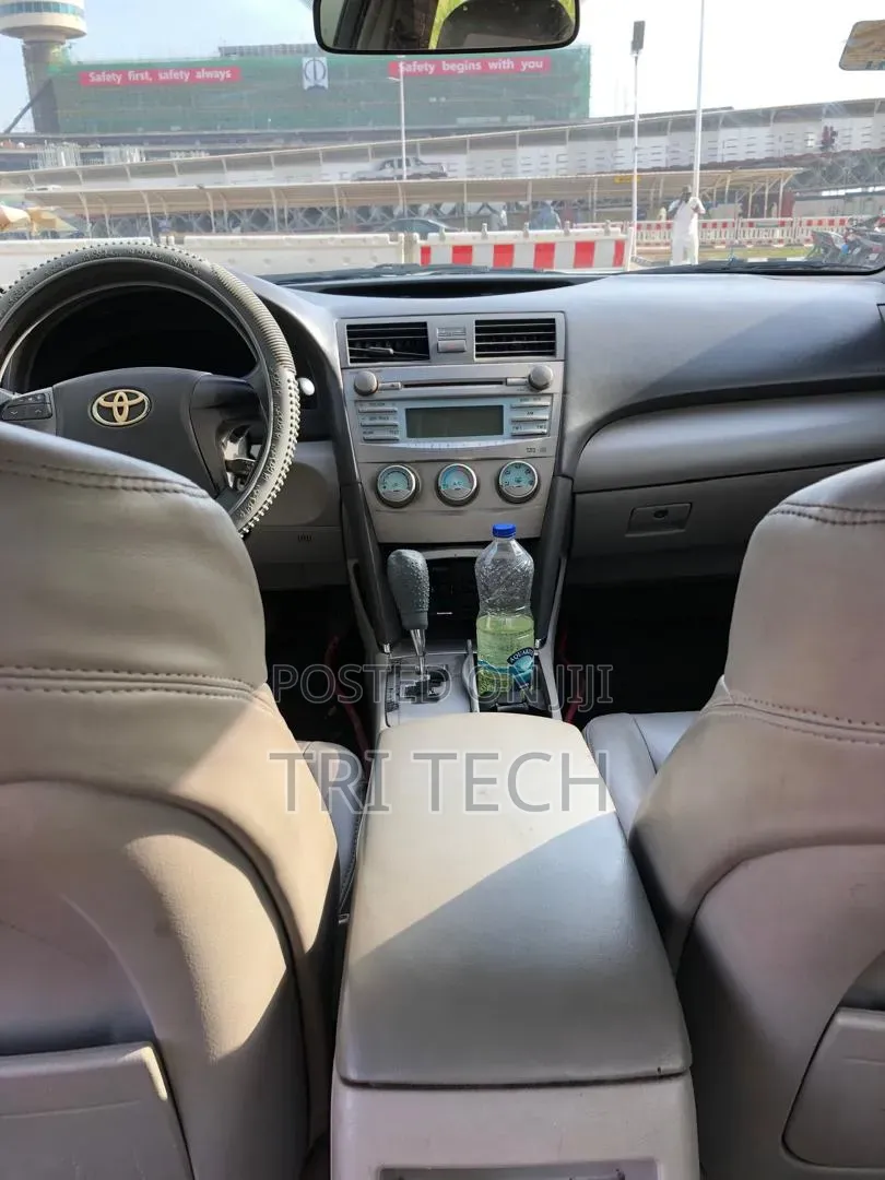 Toyota Camry 2008 Silver