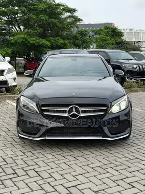 Mercedes-Benz C300 2015 Black