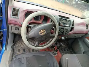 Toyota Hilux 2.5 D-4D 4X4 SRX 2010 Blue