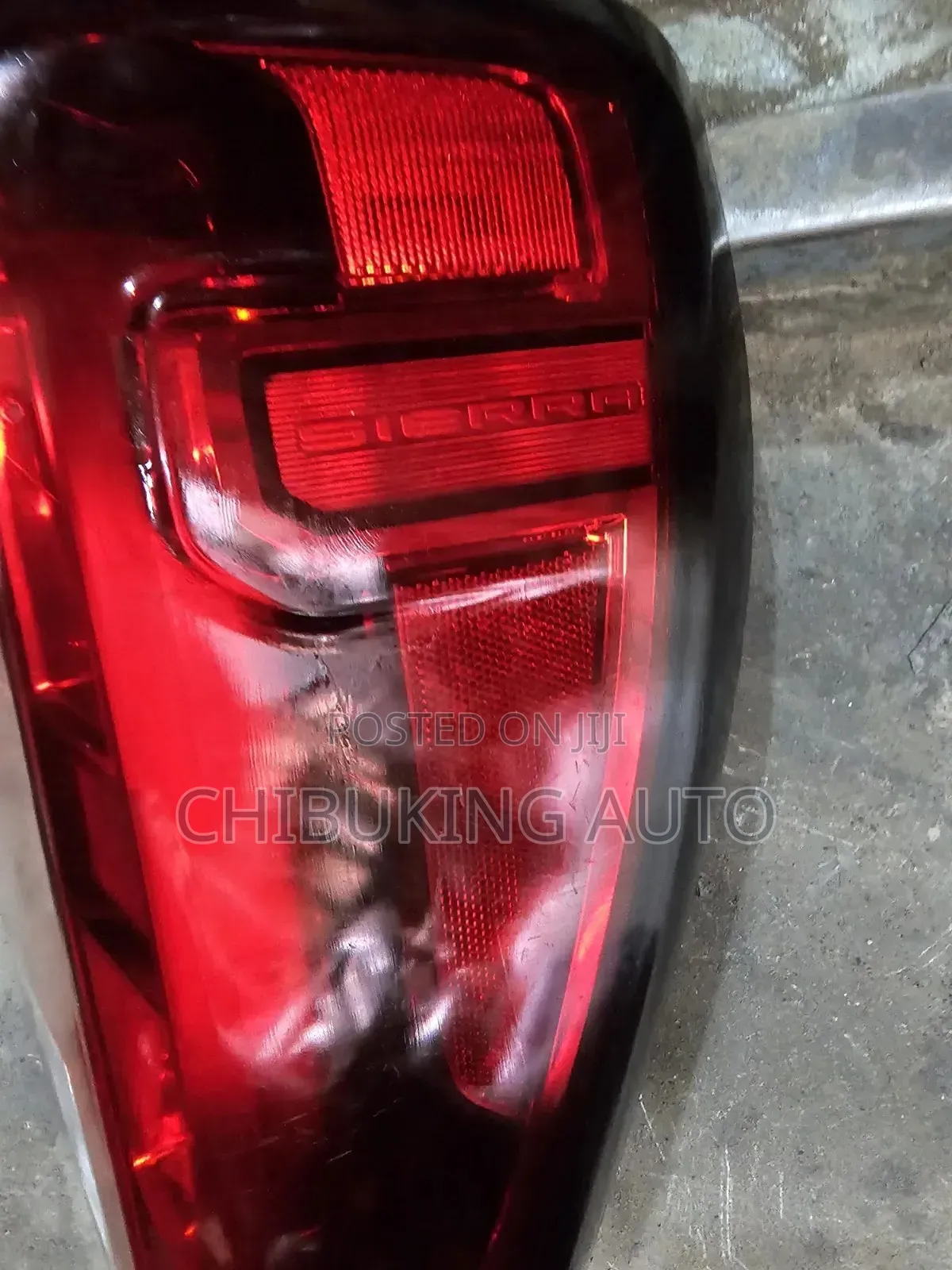 GMC Sierra 1500 2018 Headlight
