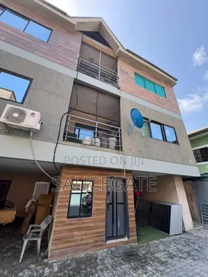 4bdrm Duplex in Osapa Lekki for rent