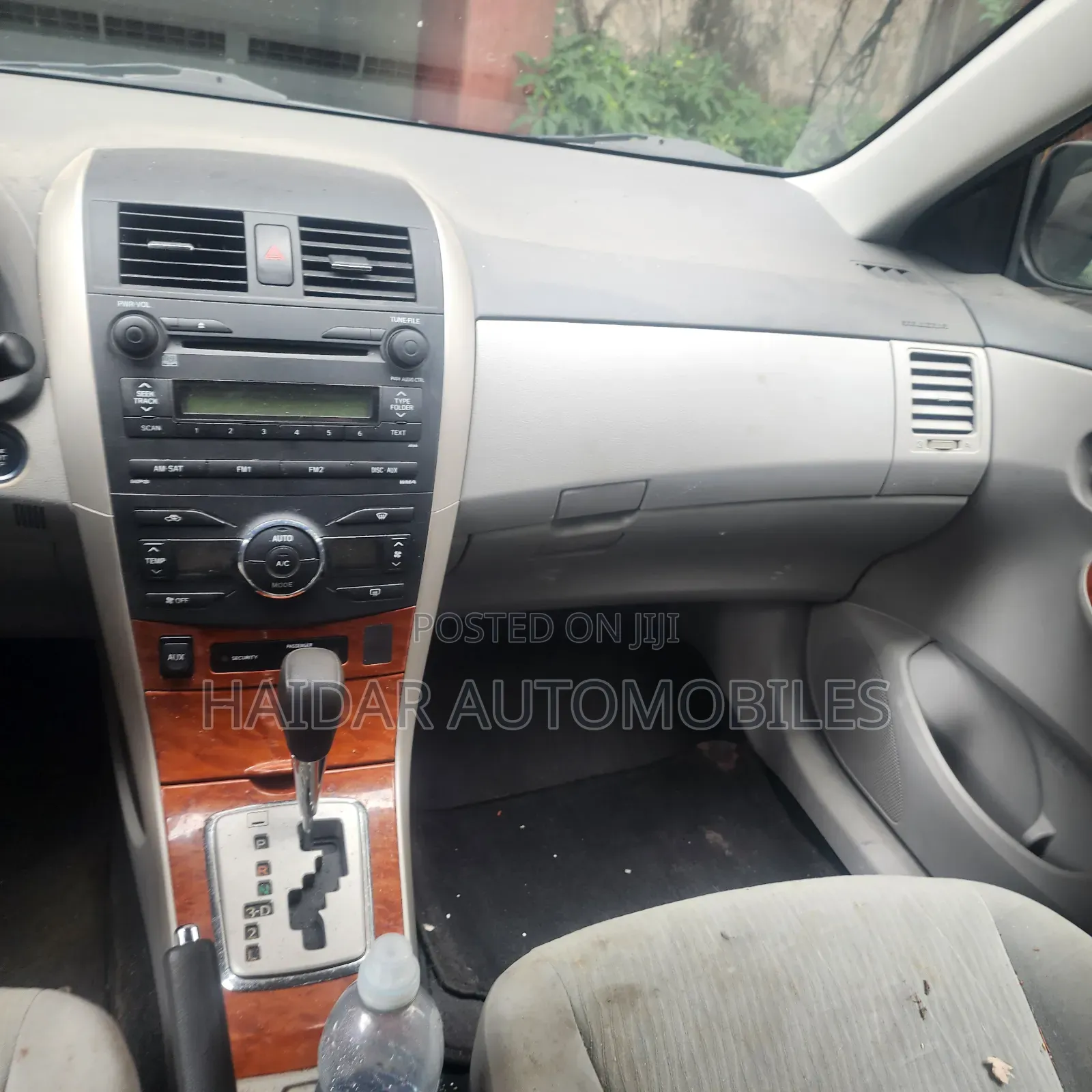 Toyota Corolla 2009 Gray