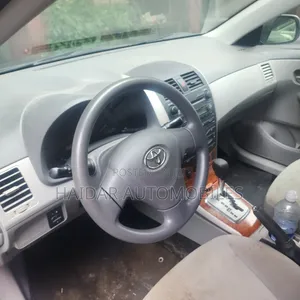 Toyota Corolla 2009 Gray