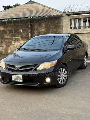 Toyota Corolla 2013 Black
