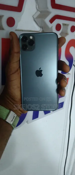 Apple iPhone 11 Pro Max 64 GB Green