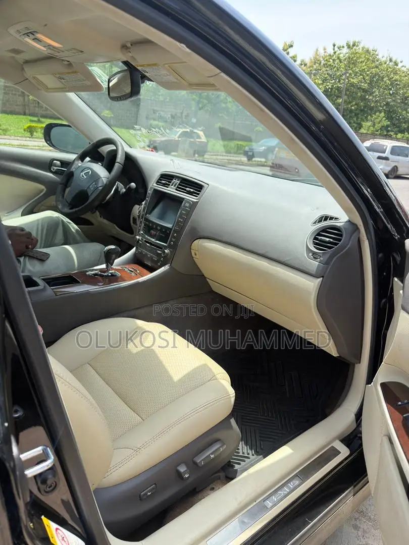 Lexus IS 250 2010 Black