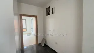4bdrm Duplex in Banana Island Estate for rent