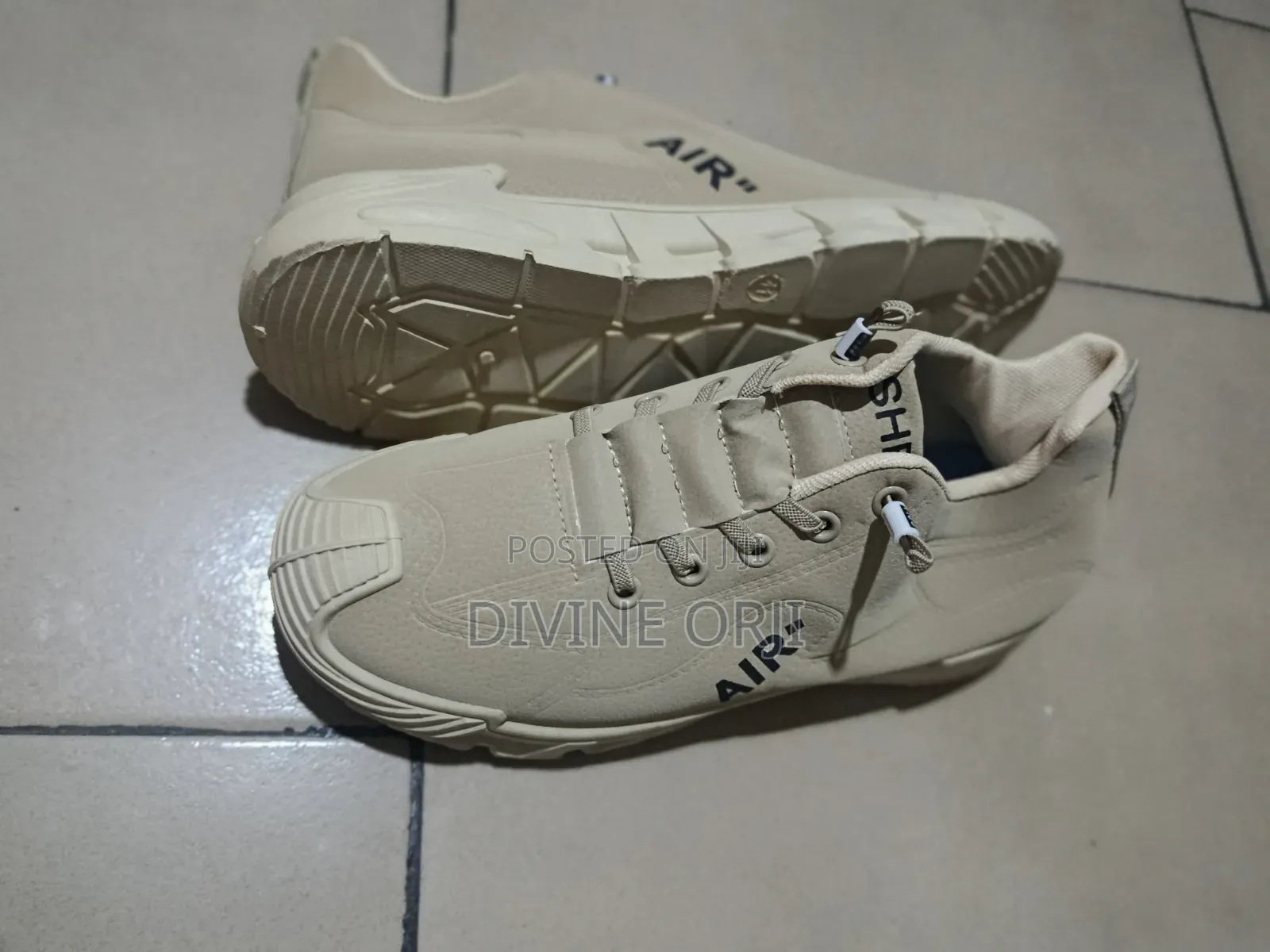 New Comfortable Sneaker