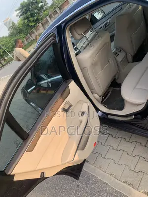 Mercedes-Benz E350 2014 Blue