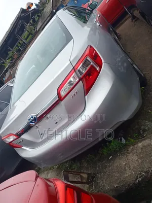 Toyota Camry 2013 Silver