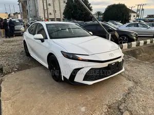 Toyota Camry 2025 White