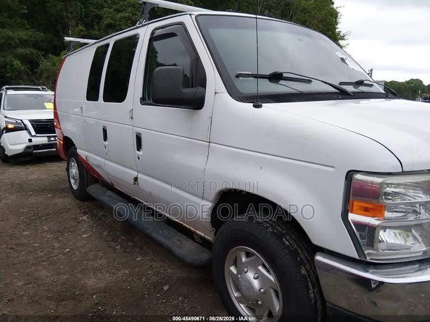 Ford E250 2011 White