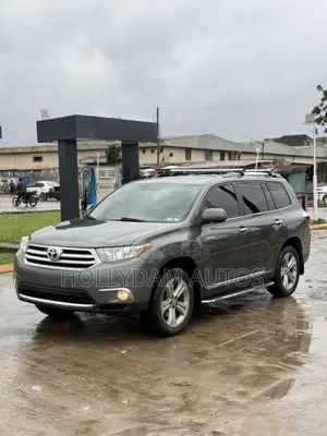 Toyota Highlander Limited 2012 Green