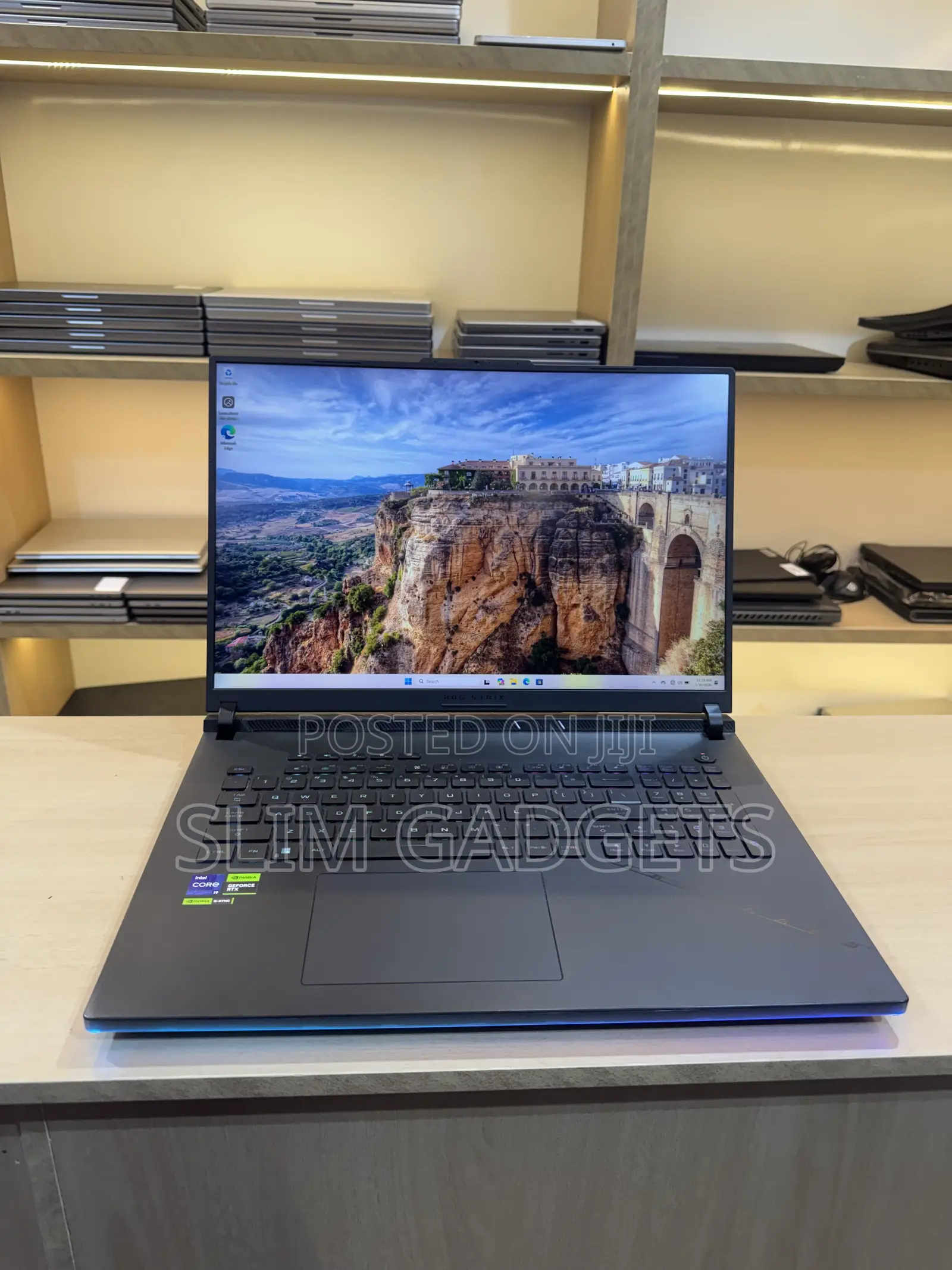 Laptop Asus ROG Strix G18 32GB Intel Core i9 SSD 2T