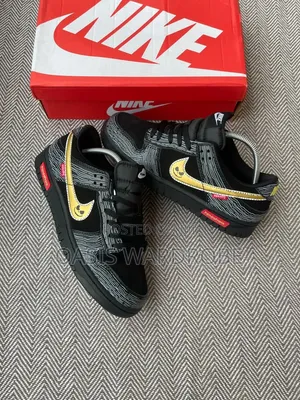 Original Supreme X Nike SB Dunk Low Panda Prank Black