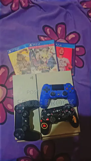 Play Station 4