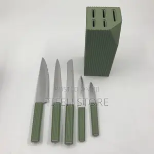 Set of Knife With Stand