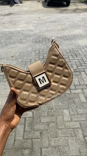 Luxury Women’s Shoulder Handbag – Pi
