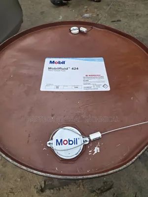 Mobil Mobilfluid 424--208l DRUM