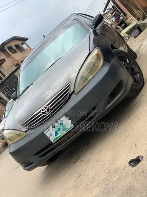 Toyota Camry LE 4dr Sedan (2.4L 4cyl 4A) 2004 Black