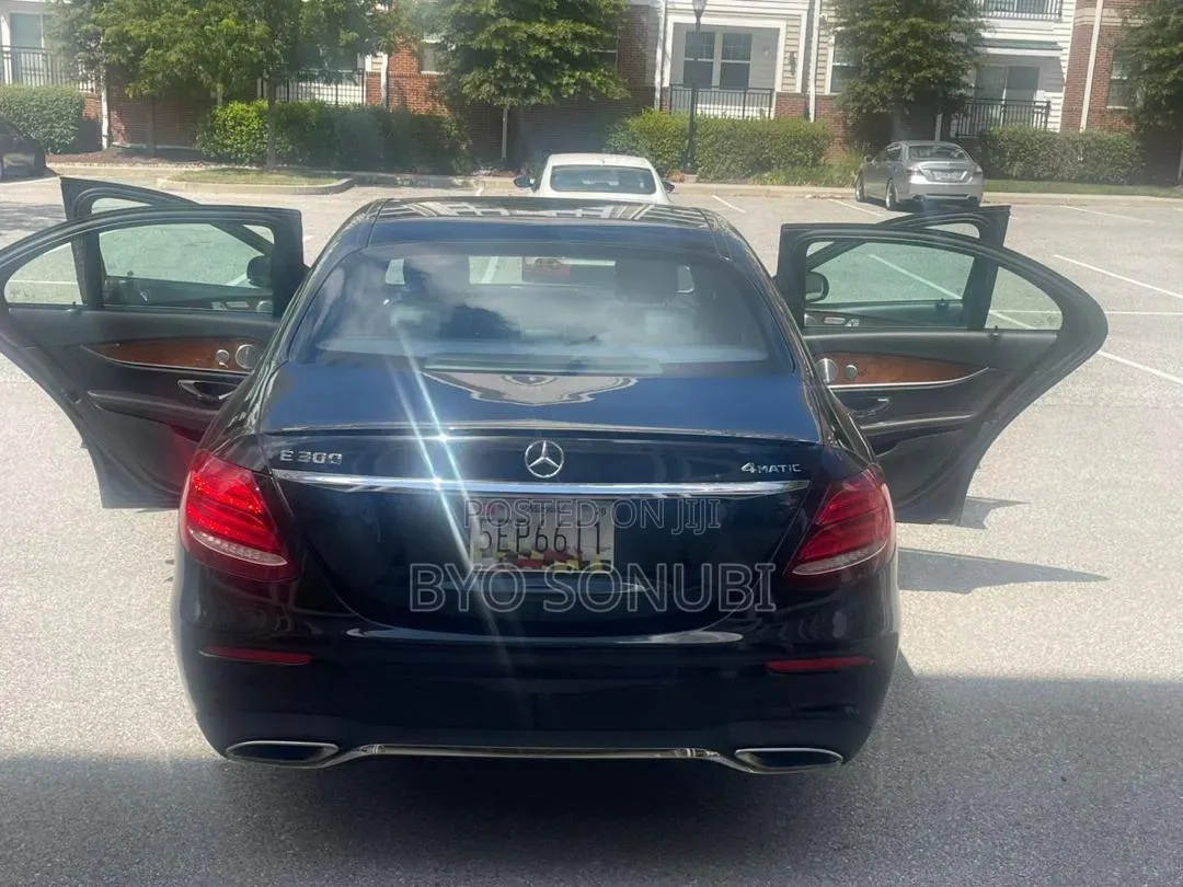 Mercedes-Benz E350 2020 Black