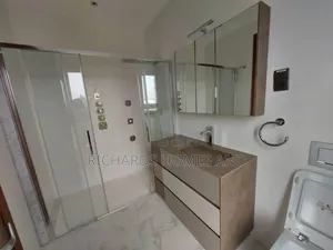 3bdrm Apartment in Banana Island for rent