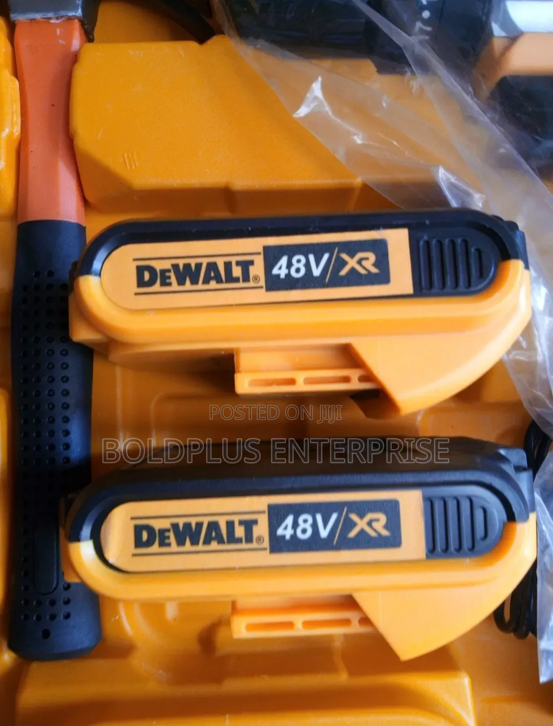 48 Volt Dewalt Rechargable Drill With Tools Set