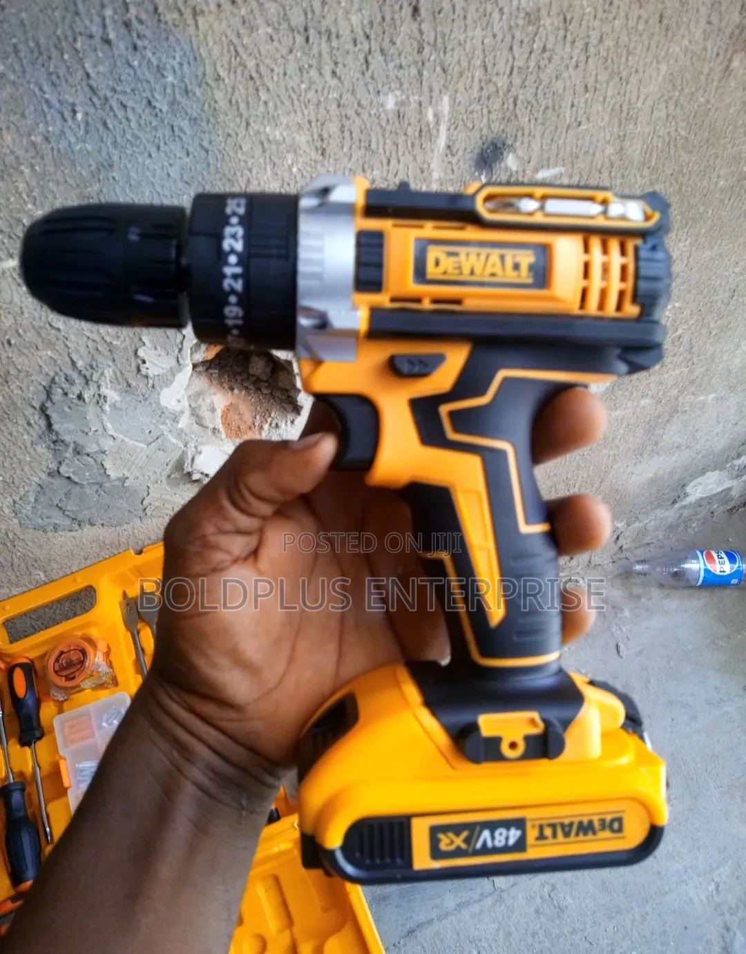 48 Volt Dewalt Rechargable Drill With Tools Set