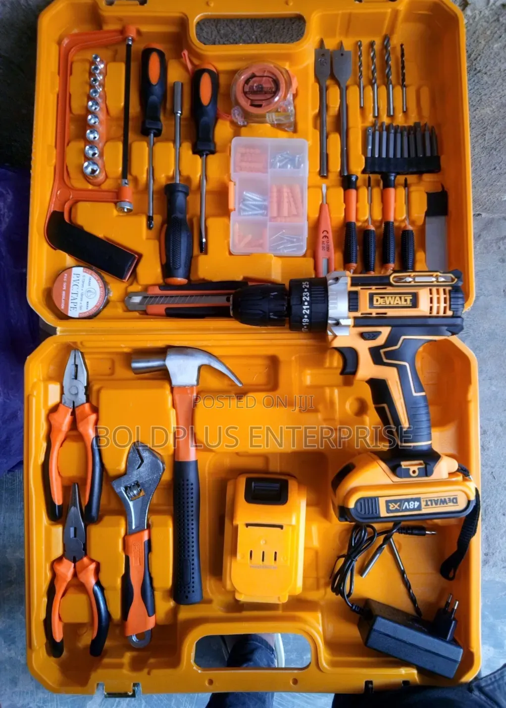 48 Volt Dewalt Rechargable Drill With Tools Set