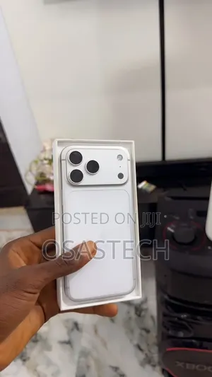 Apple iPhone 17 Pro Max 256 GB Silver