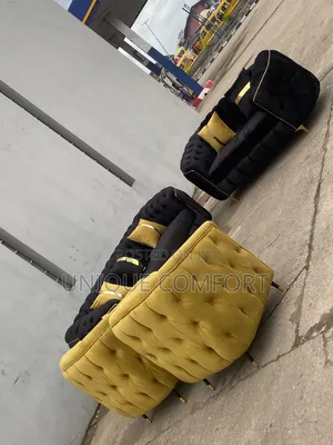 Brand New Top Quality 7 Seaters Luxury Fabric Sofa Set (3,2,1,1)