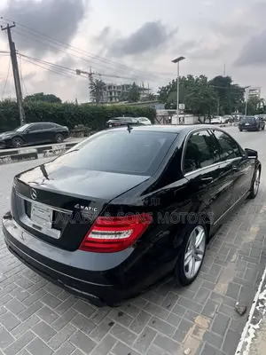 Mercedes-Benz C300 Sport 4Matic Sedan AWD (3.5L 6cyl 7A) 2013 Black