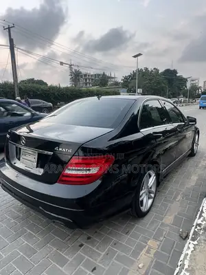 Mercedes-Benz C300 Sport 4Matic Sedan AWD (3.5L 6cyl 7A) 2013 Black