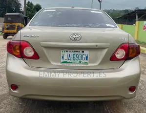 Toyota Corolla 2010 Beige