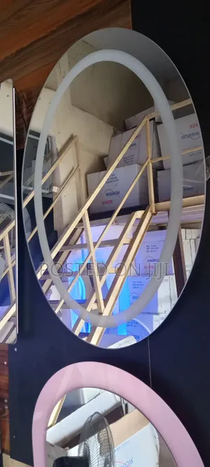 Oval Bathroooom Mirror With 3 LED Lights