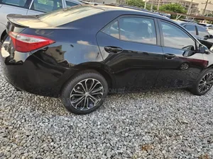 Toyota Corolla S 4dr Sedan (1.8L 4cyl CVT) 2016 Black
