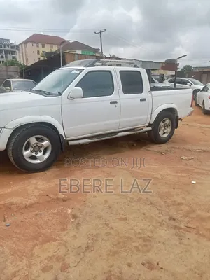 Nissan Frontier 2006 White