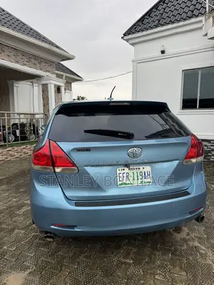 Toyota Venza V6 AWD 2012 Blue