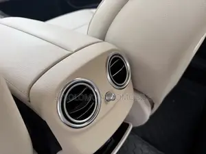 Mercedes-Benz E300 4Matic AWD Sedan (2.0L 4cyl 9A) 2017 Blue