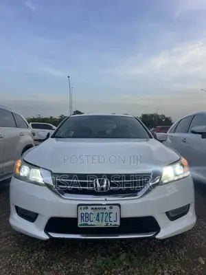 Honda Accord Sport 4dr Sedan FWD (2.4L 4cyl 2A) 2013 White