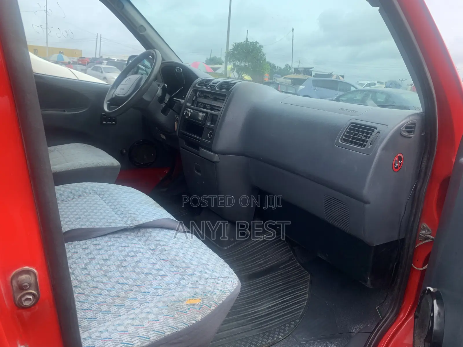 Toyota HiAce 2006 Red
