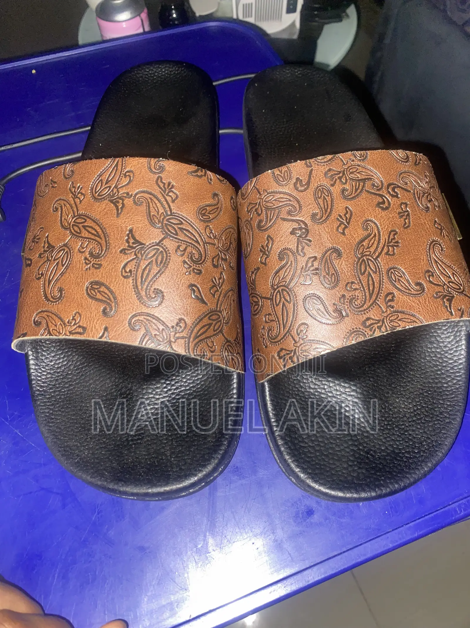 Dark Brown Rose Slippers