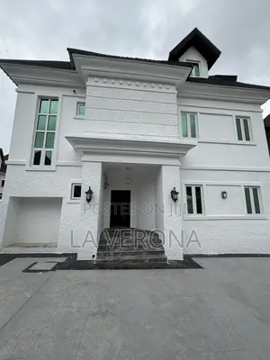 5bdrm Duplex in Idu for sale