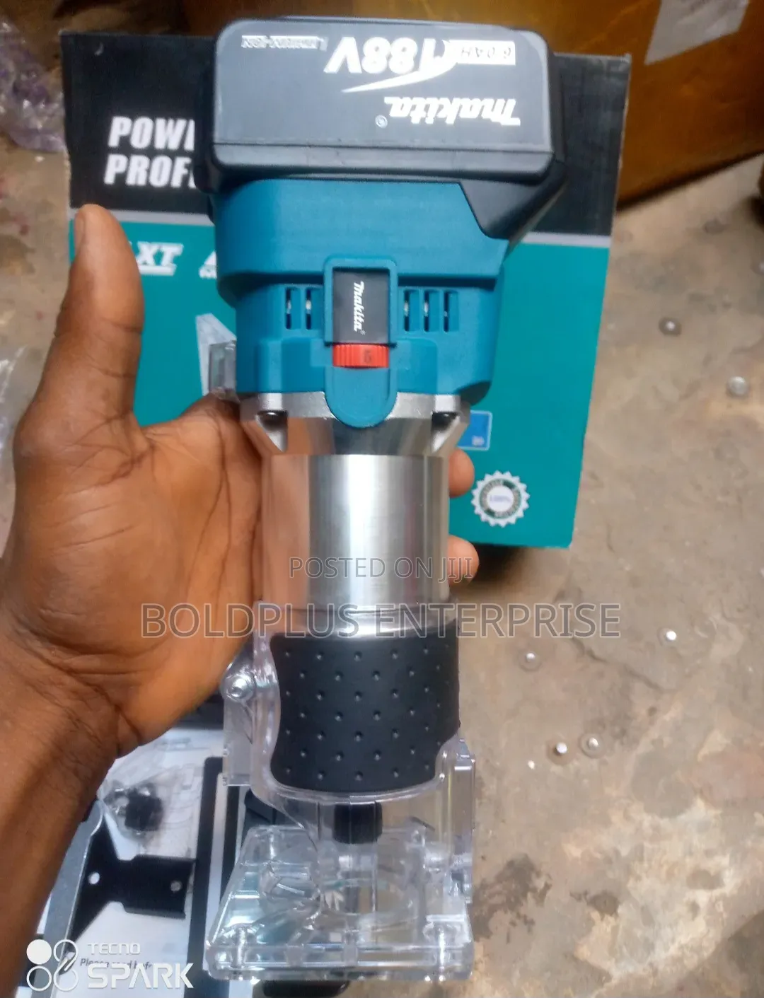 118 Volt Rechargable Wood Trimmer Machine
