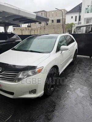 Toyota Venza V6 AWD 2010 White